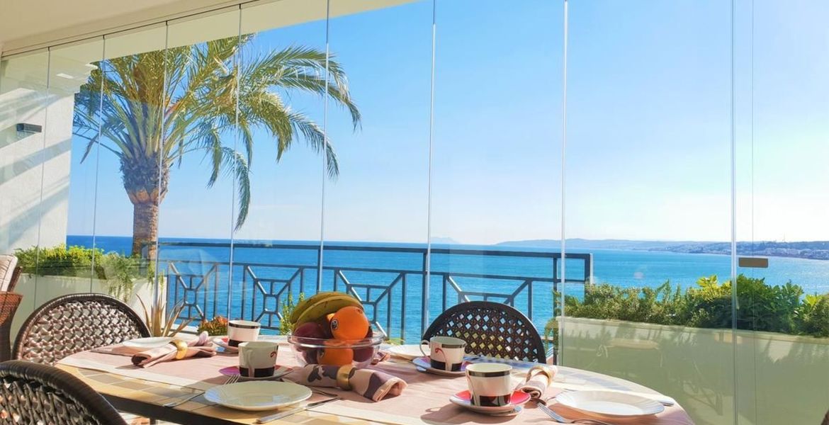 Apartamento en alquiler en Doncella Beach con vista al mar