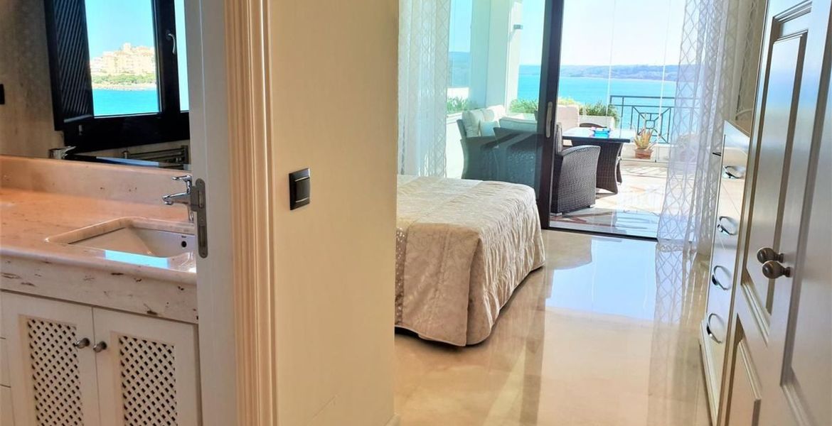 Apartamento en alquiler en Doncella Beach con vista al mar