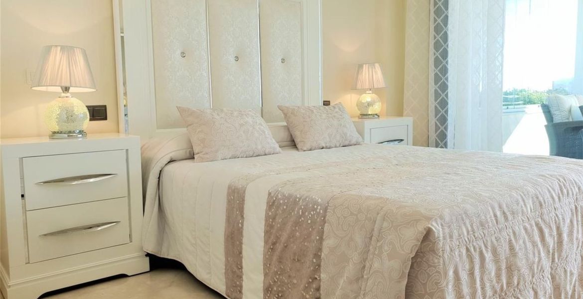 Apartamento en alquiler en Doncella Beach con vista al mar