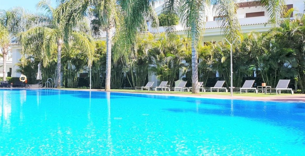 Apartamento en alquiler en Doncella Beach con vista al mar