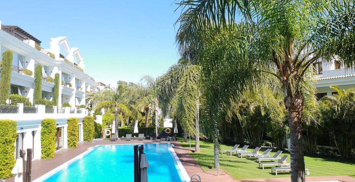 Apartamento en alquiler en Doncella Beach con vista al mar