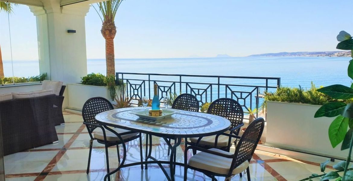 Apartamento en alquiler en Doncella Beach con vista al mar