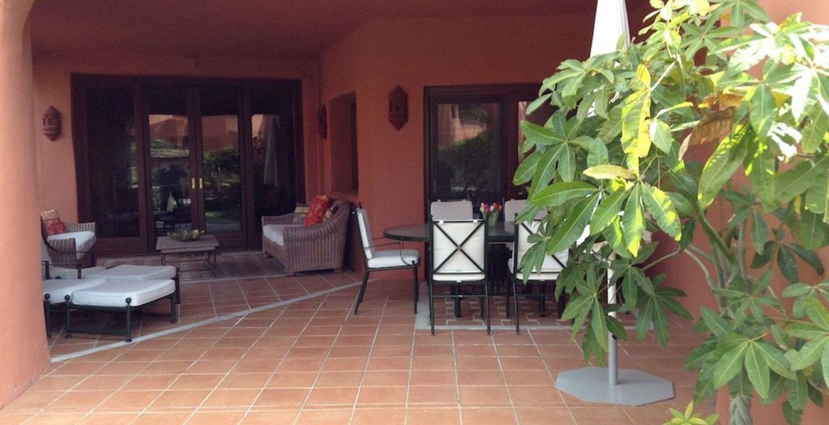 Apartamento en Alquiler en Estepona