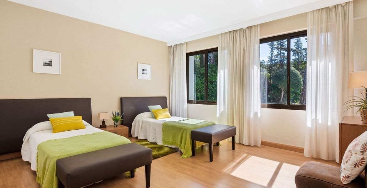VILLA DE PLAYA EN MARBELLA PUERTO BANUS
