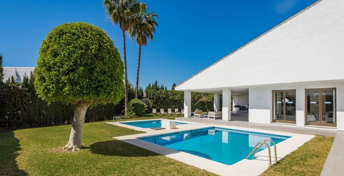 Villa en la playa Puerto Banus