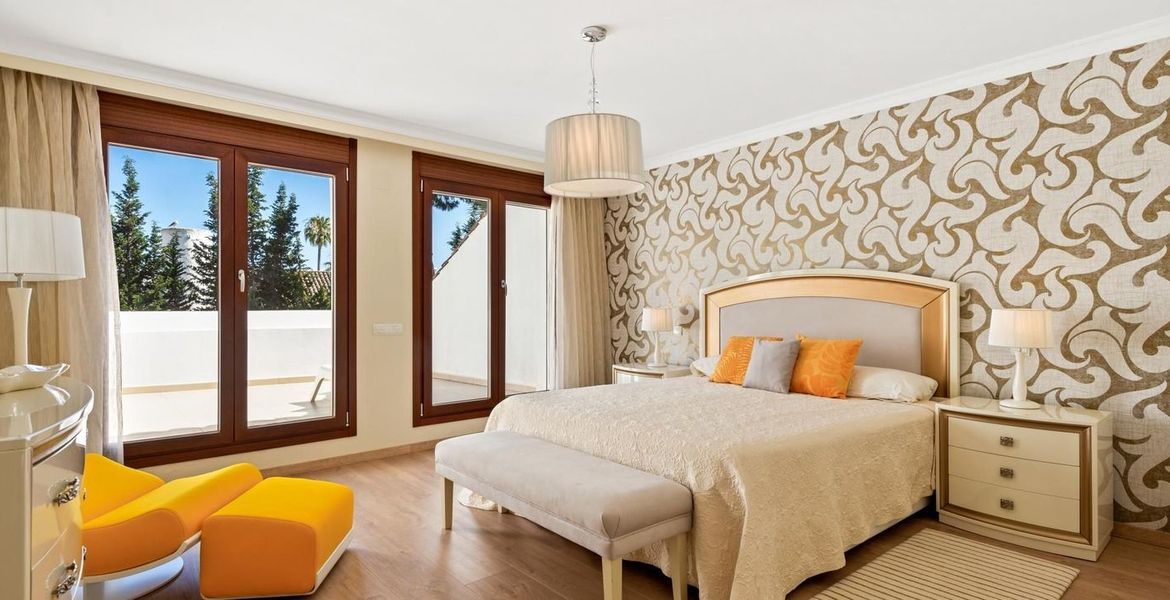 Preciosa villa en alquiler Marbella lado mar