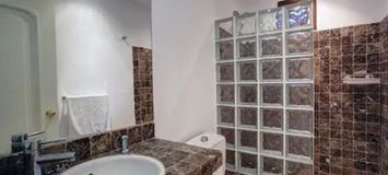 Hermosa villa en Nueva Andalucia