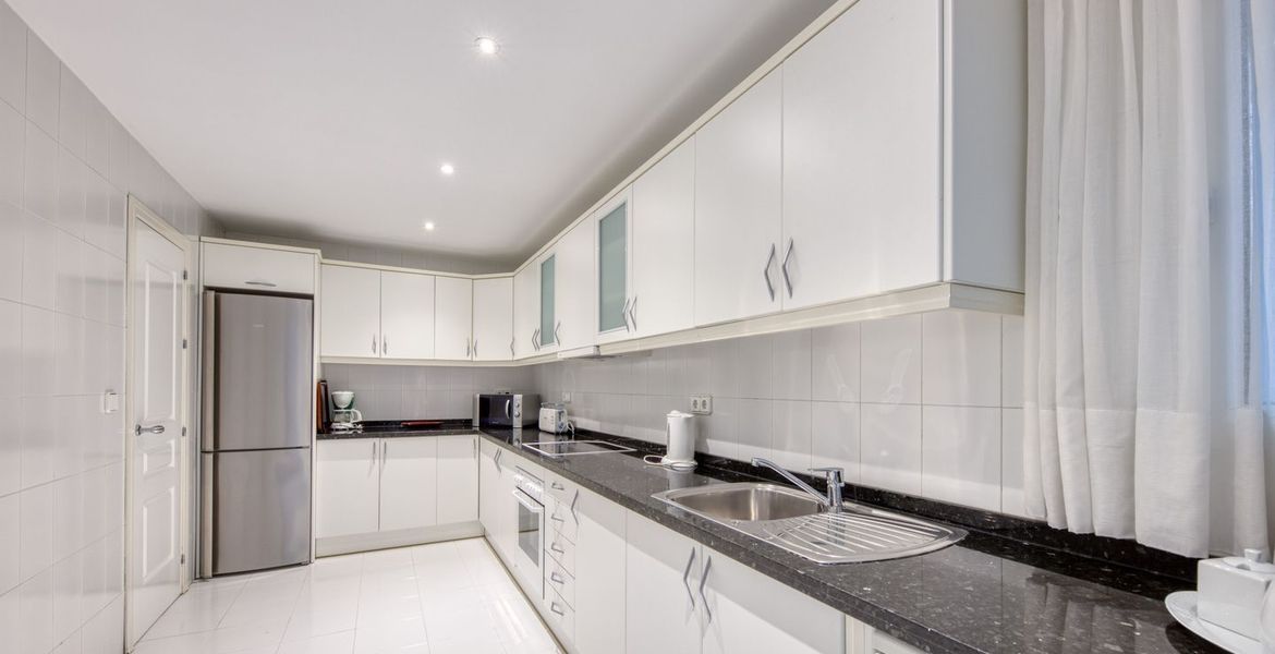 Apartamento en Puerto Banus Playas del Duque