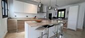 Villa en MARBELLA con 4 habitaciones y 4 salas de baño. 