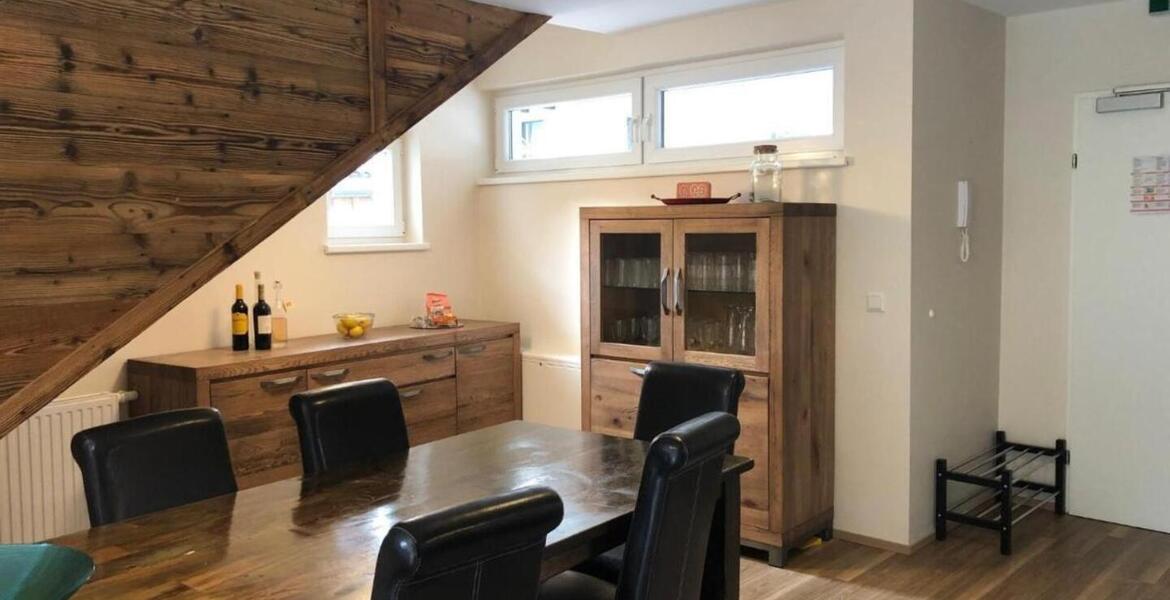 Este chalet, situado a 50 km de Knappenwelt Gurgltal, ofrece