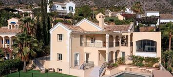 Villa avec vue exceptionnelle