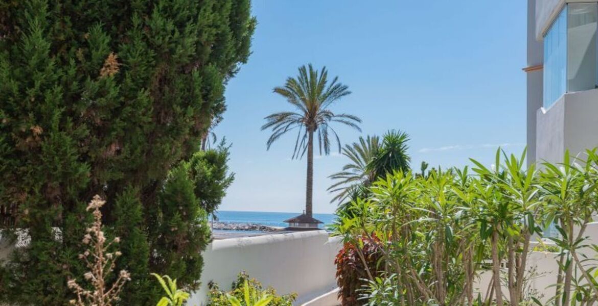 Apartamento en primera línea de playa en Marbella