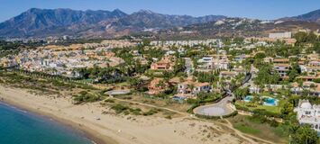 Villa de lujo frente al mar Los Monteros, Marbella