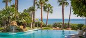 Villa de lujo frente al mar Los Monteros, Marbella