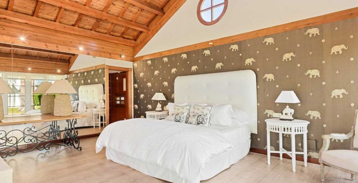 Villa de lujo frente al mar Los Monteros, Marbella
