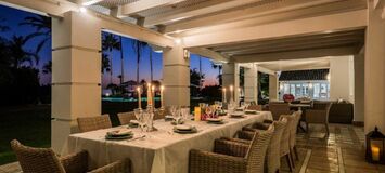 Villa de lujo frente al mar Los Monteros, Marbella