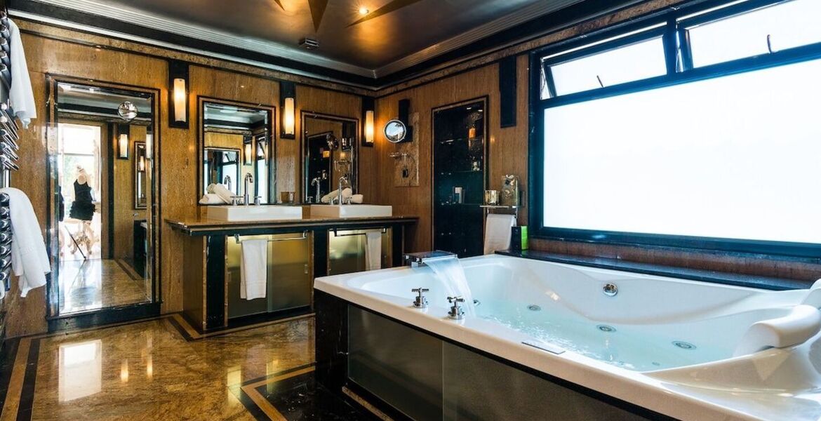 Villa en alquiler en Marbella Cabopino