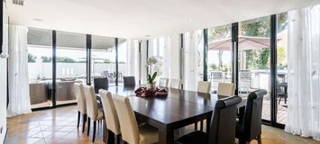 Villa en alquiler en Marbella Cabopino