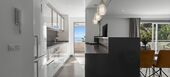 Apartamento junto a la playa con vistas al mar