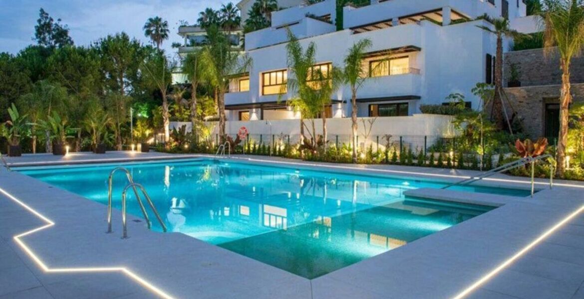 Apartamento dúplex en alquiler en Milla de Oro
