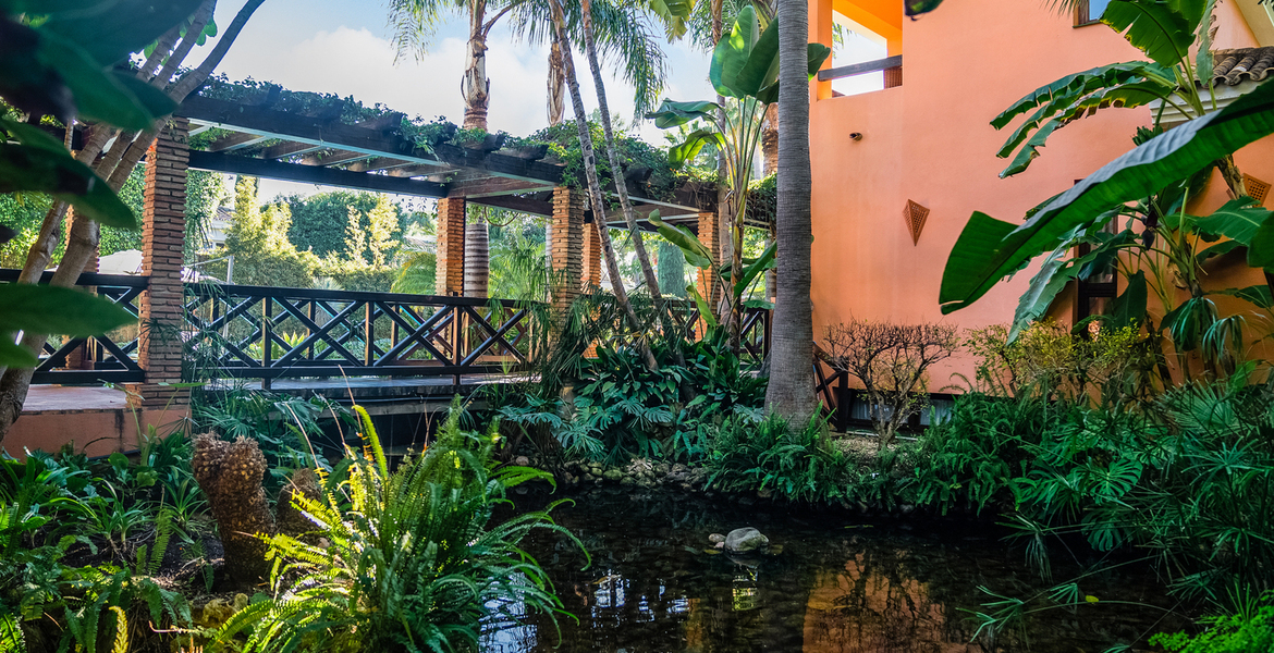 VILLA DE LUXE À MARBELLA  
