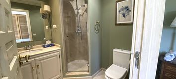 Suite Privada de tres Dormitorios en el Hotel Puente Romano