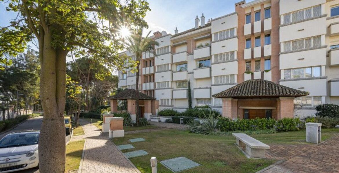 Apartamento con vistas al mar en alquiler en Milla de Oro