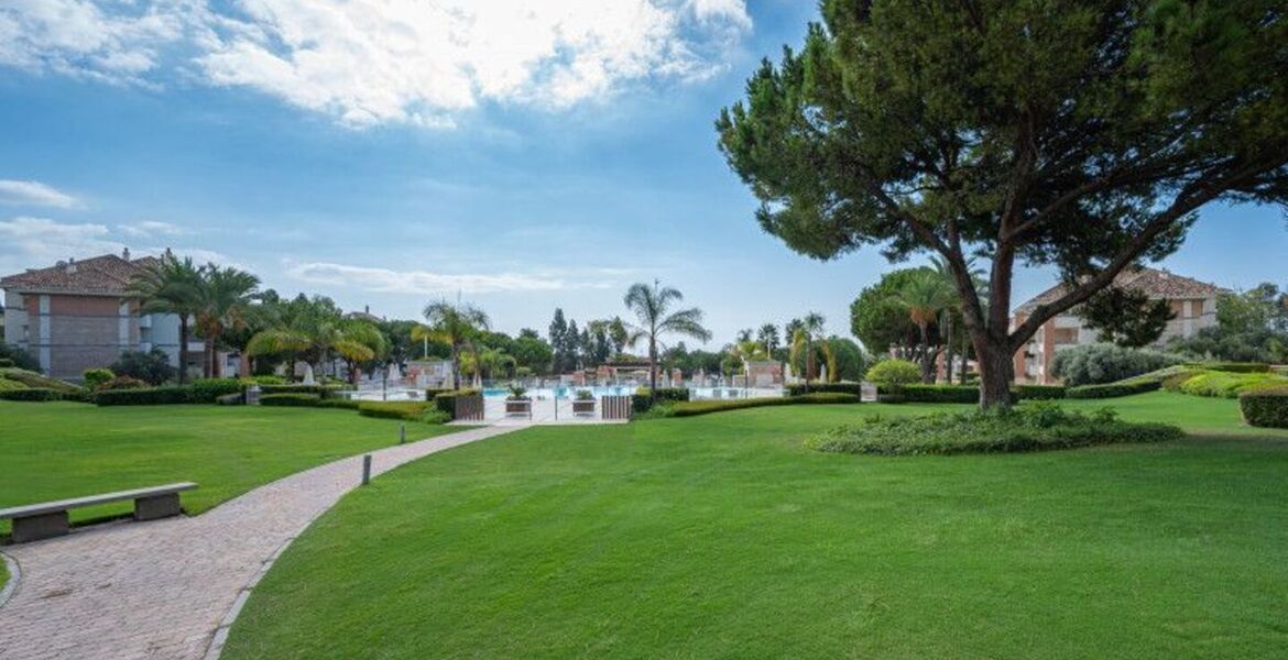 Apartamento con vistas al mar en alquiler en Milla de Oro