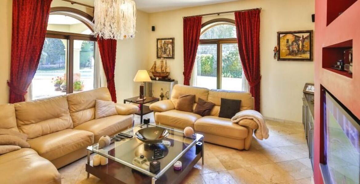 Villa en alquiler en Sotogrande