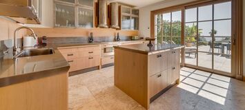 Villa en alquiler en Milla de Oro Marbella La Carolina
