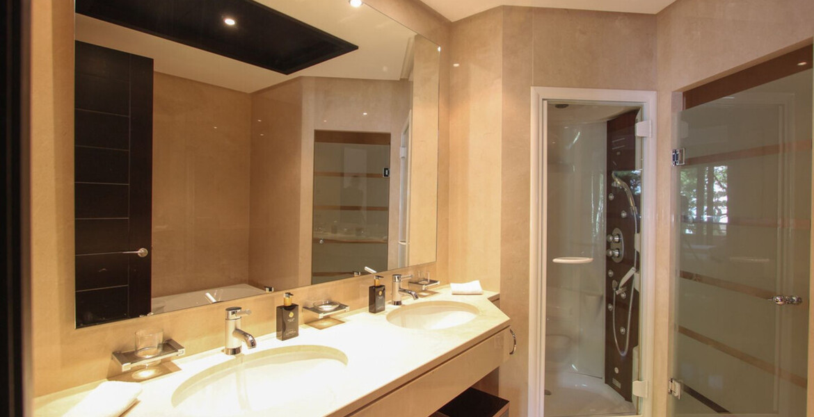 Apartamento de lujo en alquiler en Malibu Marbella