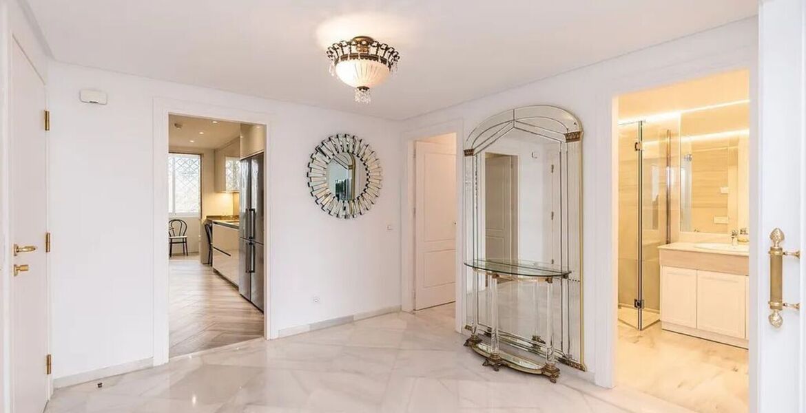 Apartamento en alquiler en Los Granados Puerto Banús