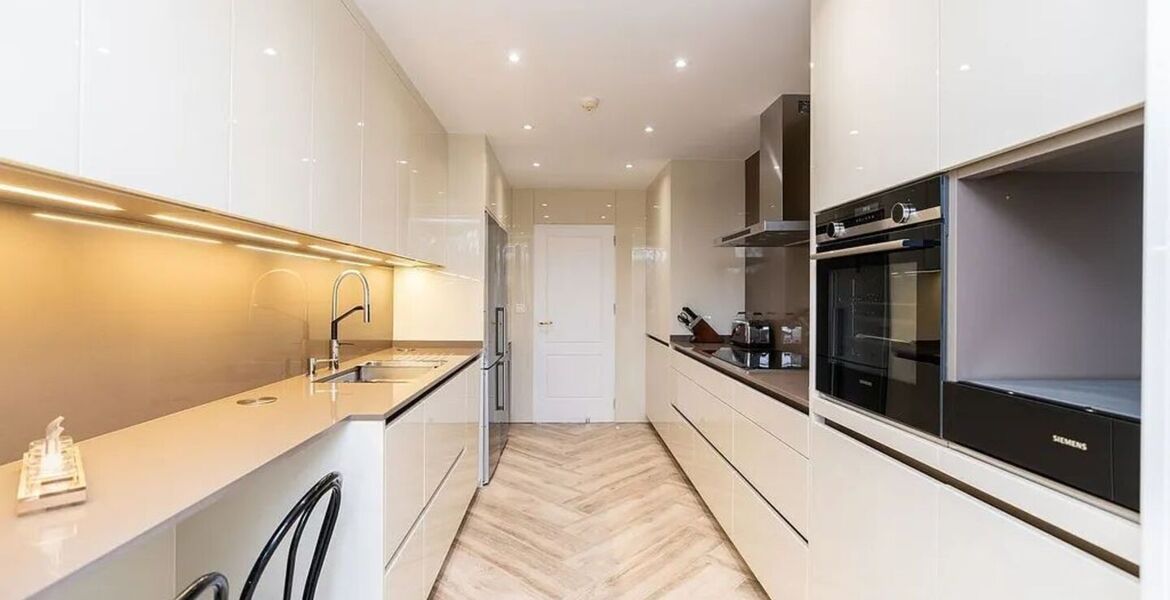 Apartamento en alquiler en Los Granados Puerto Banús