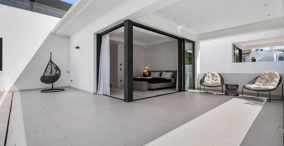 Villa moderna de 4 dormitorios en Río Verde con piscina