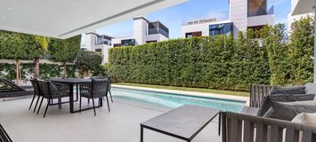 Villa moderna de 4 dormitorios en Río Verde con piscina