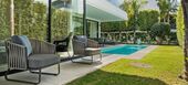 Villa moderna de 4 dormitorios en Río Verde con piscina