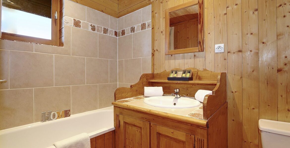 Chalet con acceso directo a pistas en Courchevel La Tania