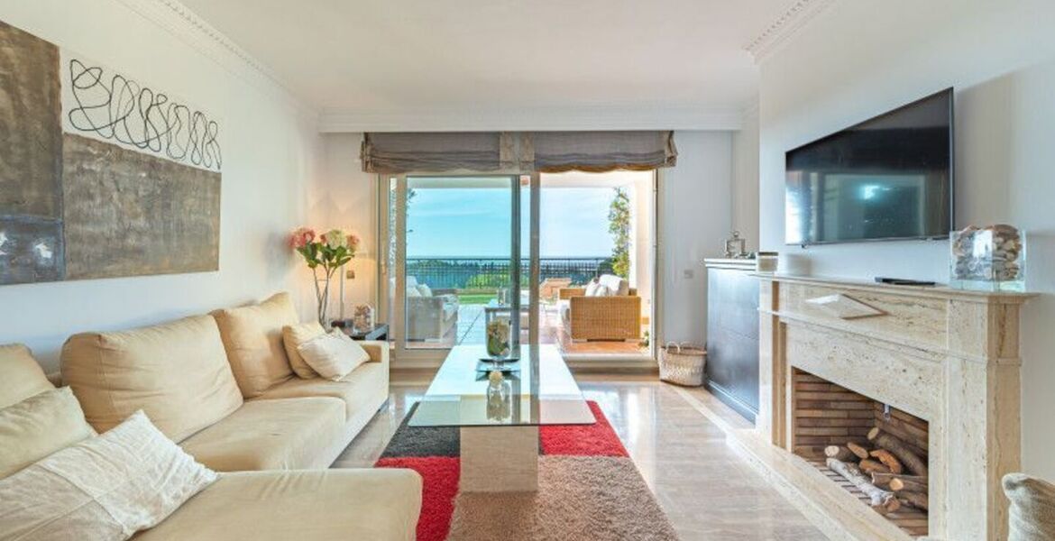 Apartamento de lujo en Condado de Sierra Blanca