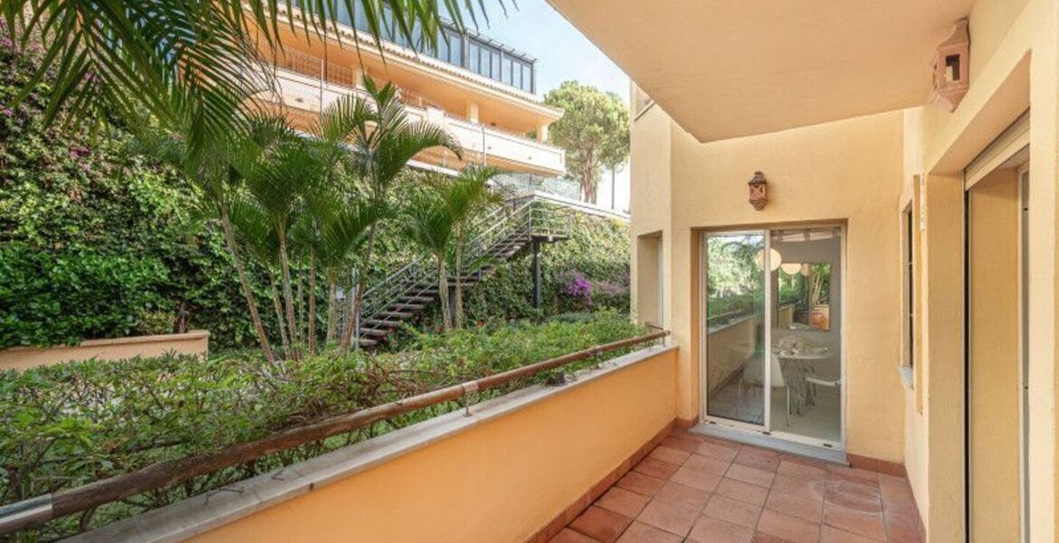 Apartamento de lujo en Condado de Sierra Blanca