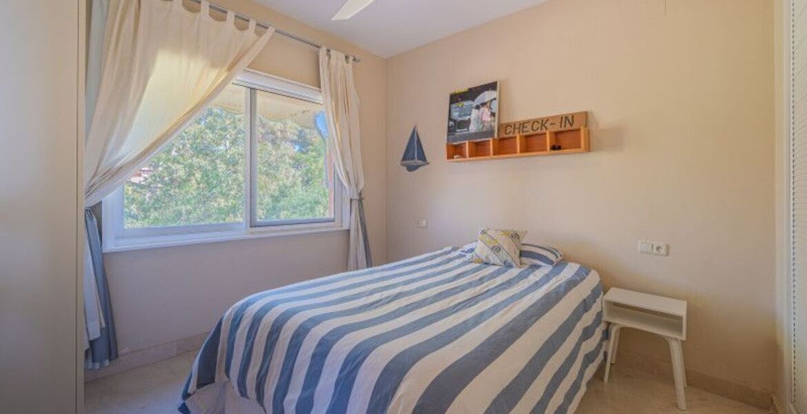 Amplio apartamento de 3 dormitorios en Oasis de Marbella