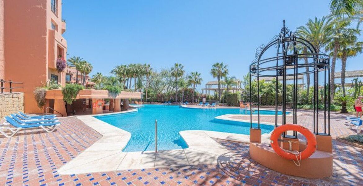 Amplio apartamento de 3 dormitorios en Oasis de Marbella