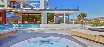 Lujosa villa de 7 dormitorios en Marbella