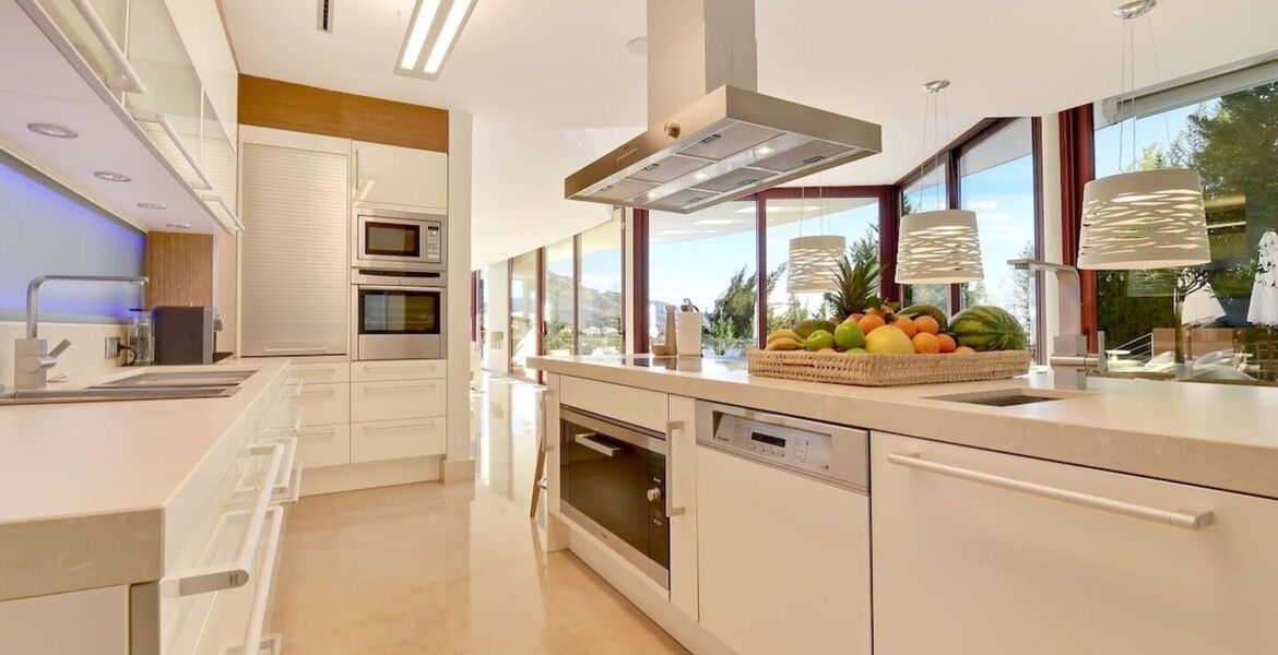 Lujosa villa de 7 dormitorios en Marbella
