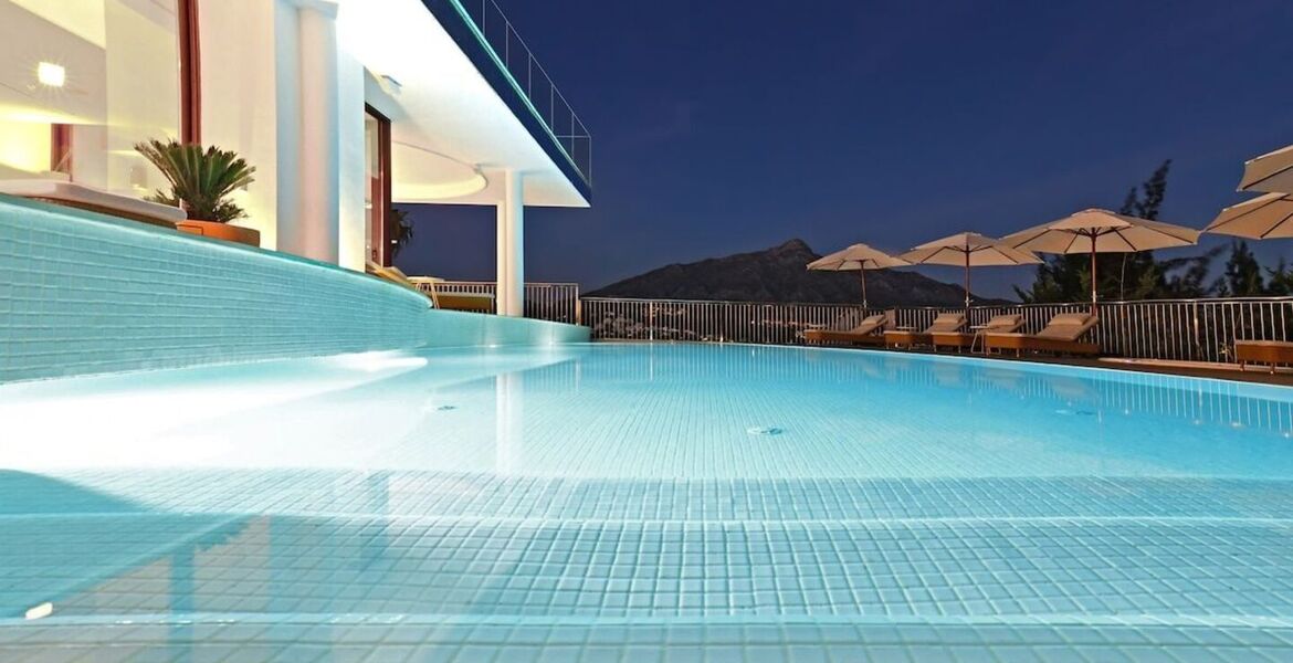 Lujosa villa de 7 dormitorios en Marbella