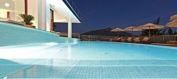 Lujosa villa de 7 dormitorios en Marbella