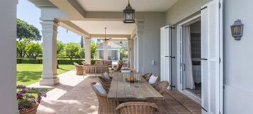 Impresionante villa de estilo rústico en Marbella Hill Club