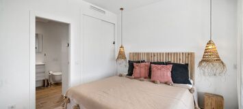 Villa contemporánea en Estepona con piscina infinita