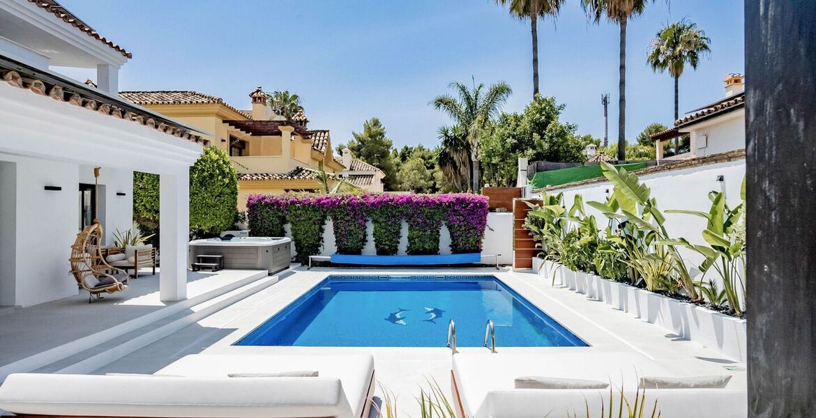 Luxury 8-Bedroom Villa Ideal for Families and Groups