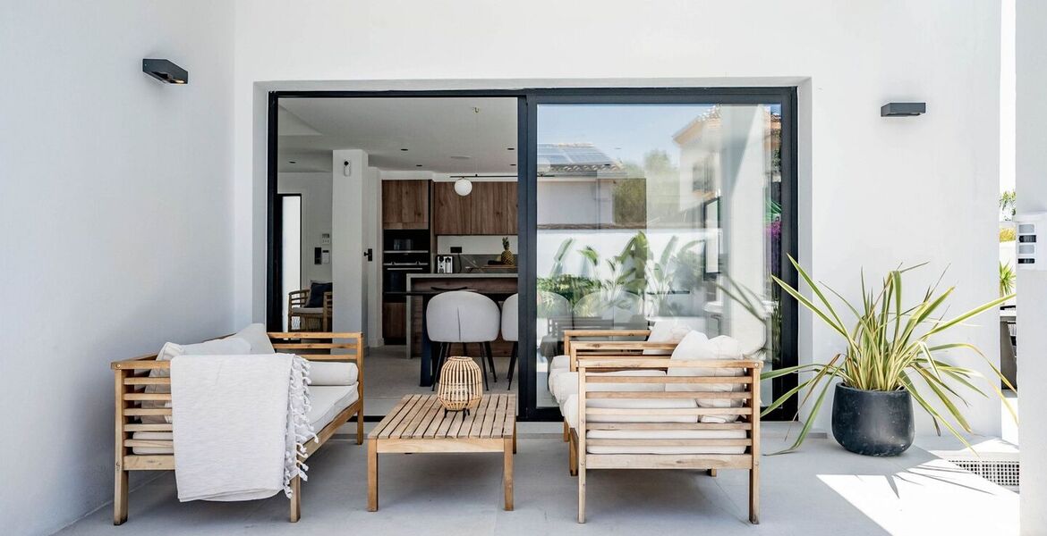 Luxury 8-Bedroom Villa Ideal for Families and Groups