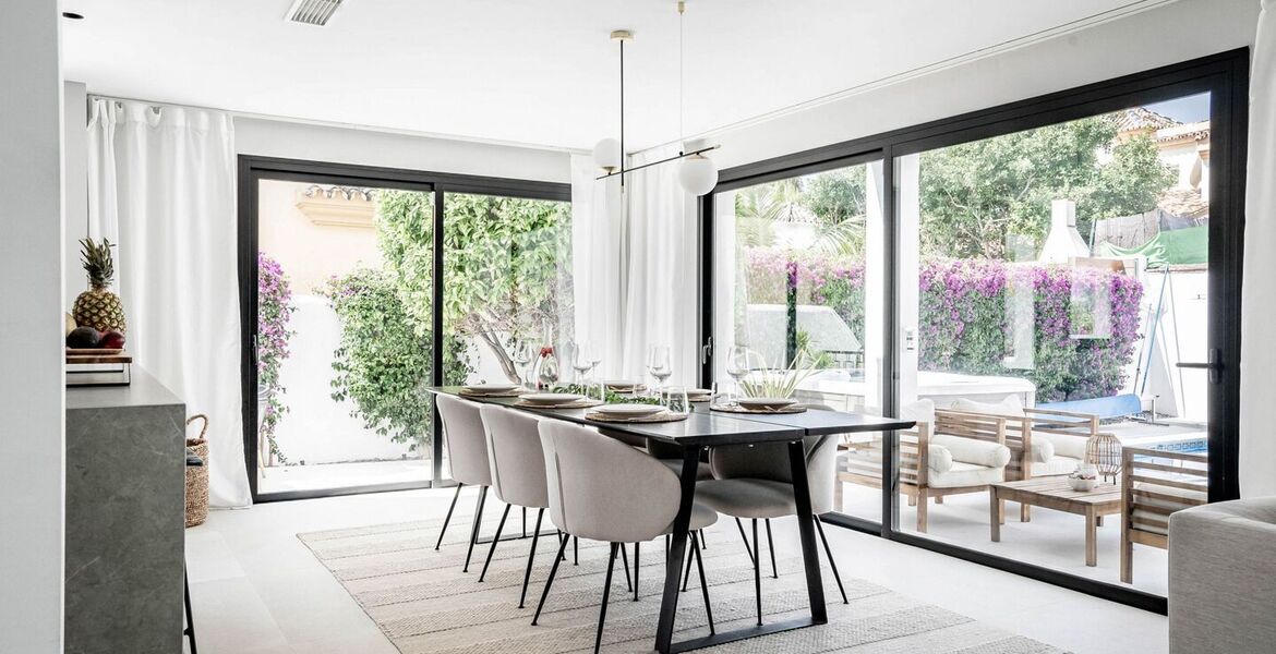 Luxury 8-Bedroom Villa Ideal for Families and Groups